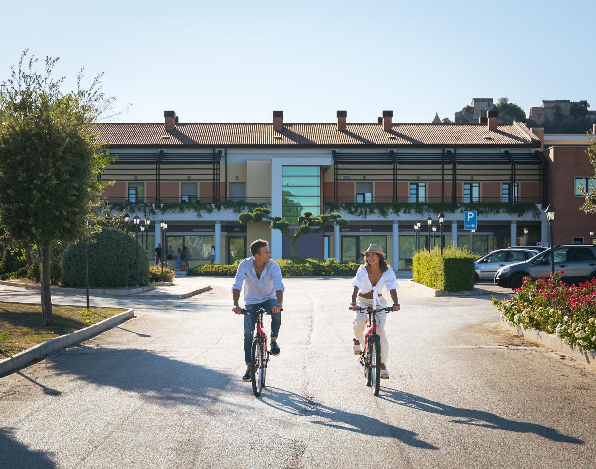 Domus Hotel Bagnoli Del Trigno Exterior foto
